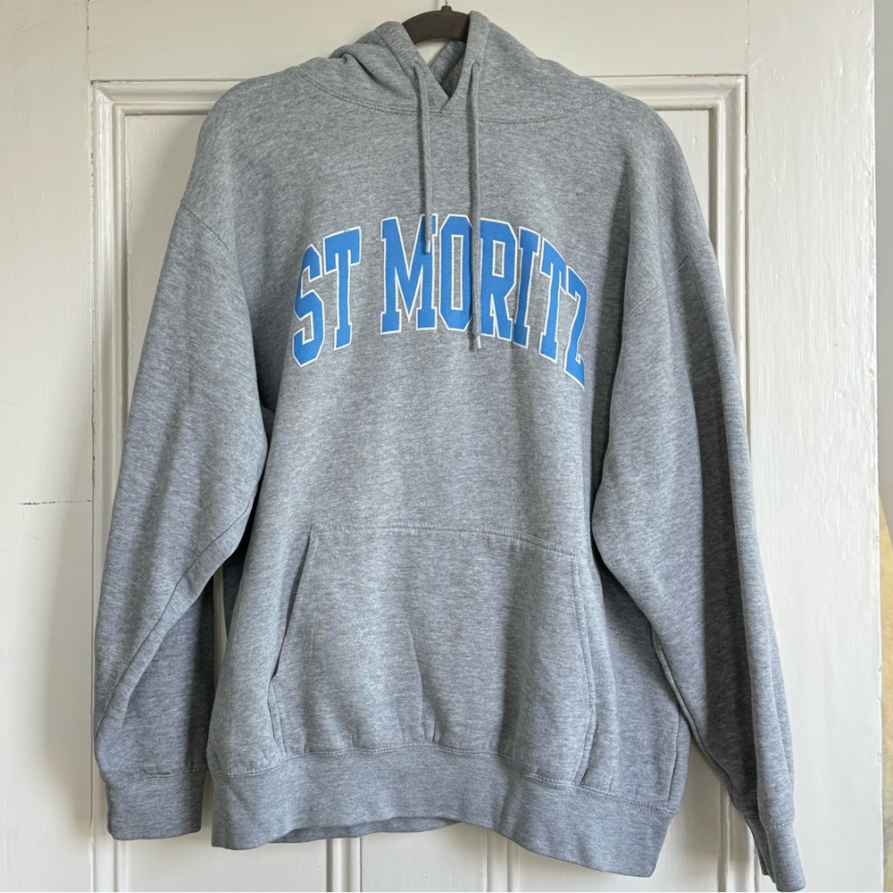 brandy melville St Moritz hoodie